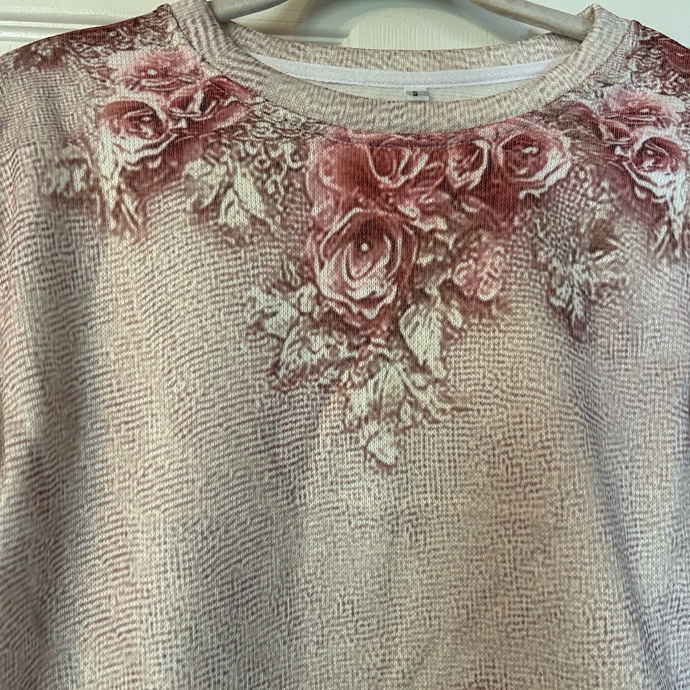 Floral Rose Print Crewneck Sweater - Pink